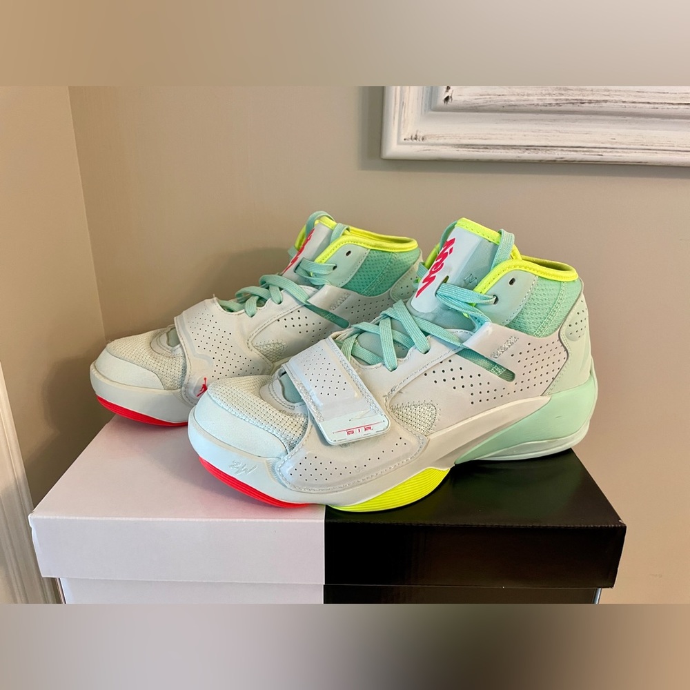 Jordan Zion 2 GS Basketball Shoes - 7Y